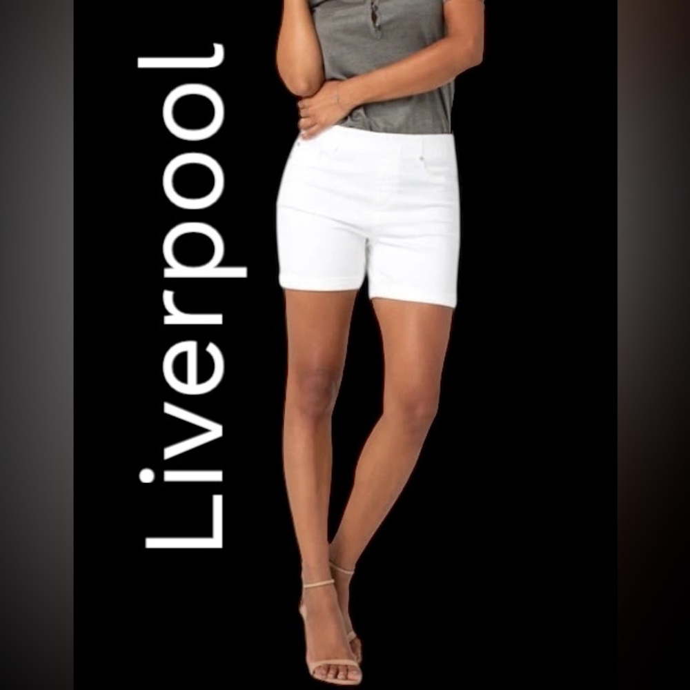 Liverpool | Liverpool Chloe Women's pull On Stretch White jean shorts NWT 16/33